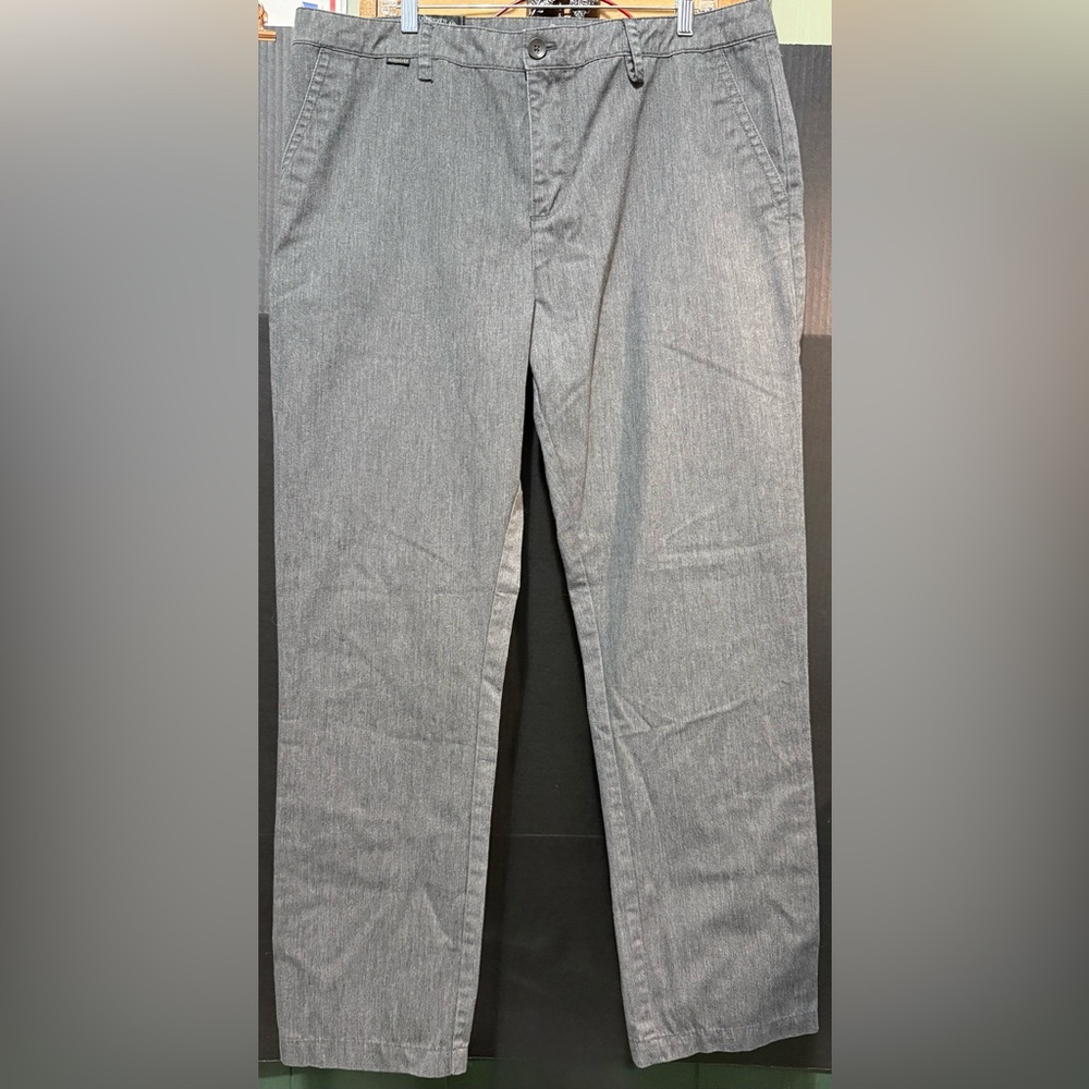 🍥Quiksilver Gray Twill Multi Pocket Dress Pants